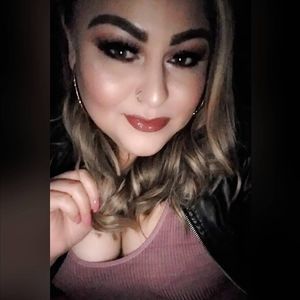 Meet your Posher, Angélica